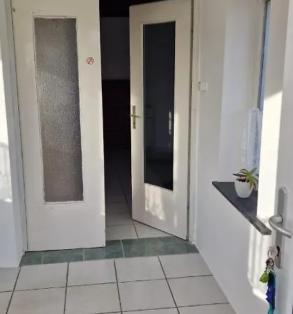 Break Apartment