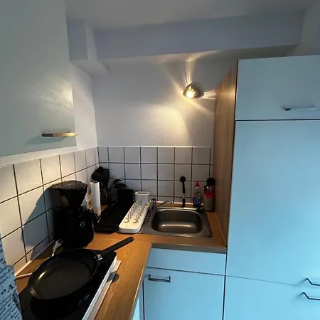 Break Apartment *